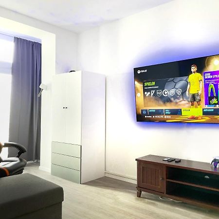 Jaybnb - Gaming Apartment Ps5 65 Zoll 4K Tv Wohnung Mit Balkon ดอร์ทมุนด์ ภายนอก รูปภาพ